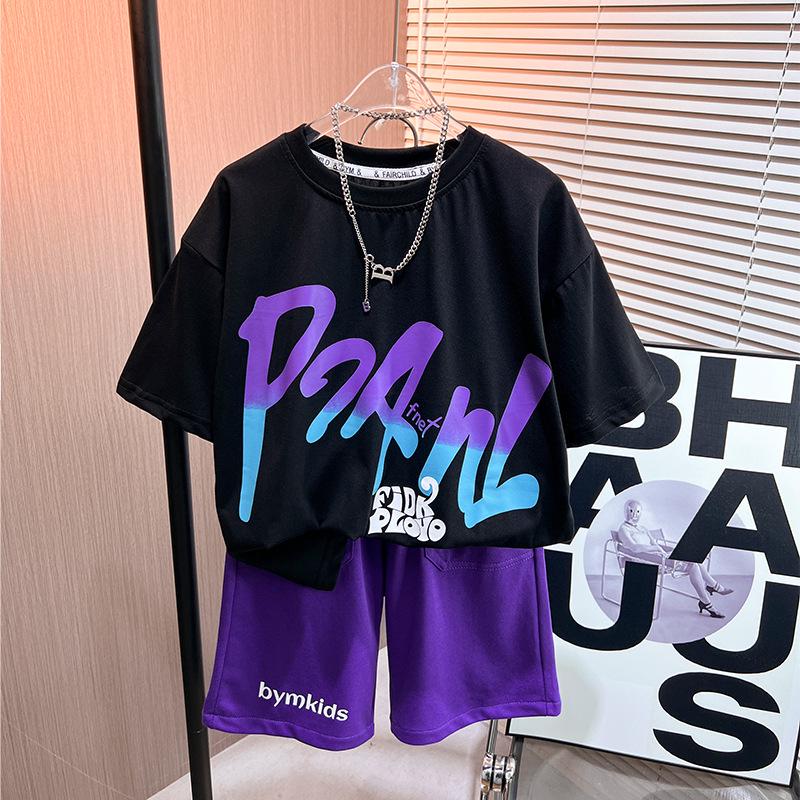 2024 Boys Trendy Casual Short-Sleeve Two-Piece Set: Printed Round Neck Sports Tee & Shorts 130 (recommended for 115cm-125cm)
2024 Boys Trendy Casual Short-Sleeve Two-Piece Set: Printed Round Neck Sports Tee & Shorts 130 (recommended for 115cm-125cm)