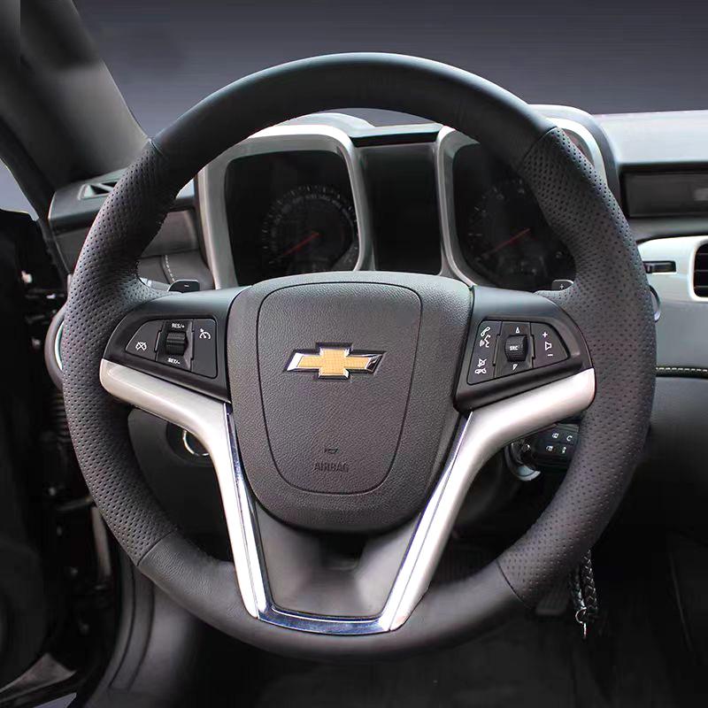 Для Chevrolet Camaro 5-го покоління 2014 2015 RS Ручна робота Нековзна Накладка на кермо автомобіля Зроби сам Чорна Наппа Шкіра Салон автомобіля
Для Chevrolet Camaro 5-го покоління 2014 2015 RS Ручна робота Нековзна Накладка на кермо автомобіля Зроби сам Чорна Наппа Шкіра Салон автомобіля