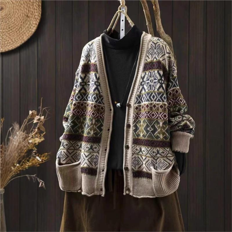 Johnature Fashion Жаккардовый V-образный вырез Свободный однобортный женский зимнее контрастное полосатое длинное рукава пальто One Size хаки
Johnature Fashion Жаккардовый V-образный вырез Свободный однобортный женский зимнее контрастное полосатое длинное рукава пальто One Size хаки