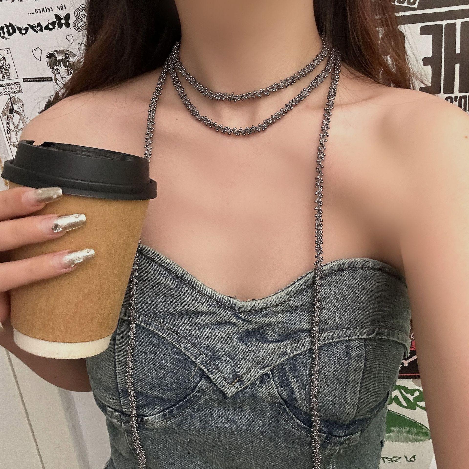Y2K Retro Punk Black Irregular Beaded Beads Long Fold Wear Necklace for Women Hot Girl Sweater Chain Jewelry Accessory Gifts сірий
Y2K Retro Punk Black Irregular Beaded Beads Long Fold Wear Necklace for Women Hot Girl Sweater Chain Jewelry Accessory Gifts сірий