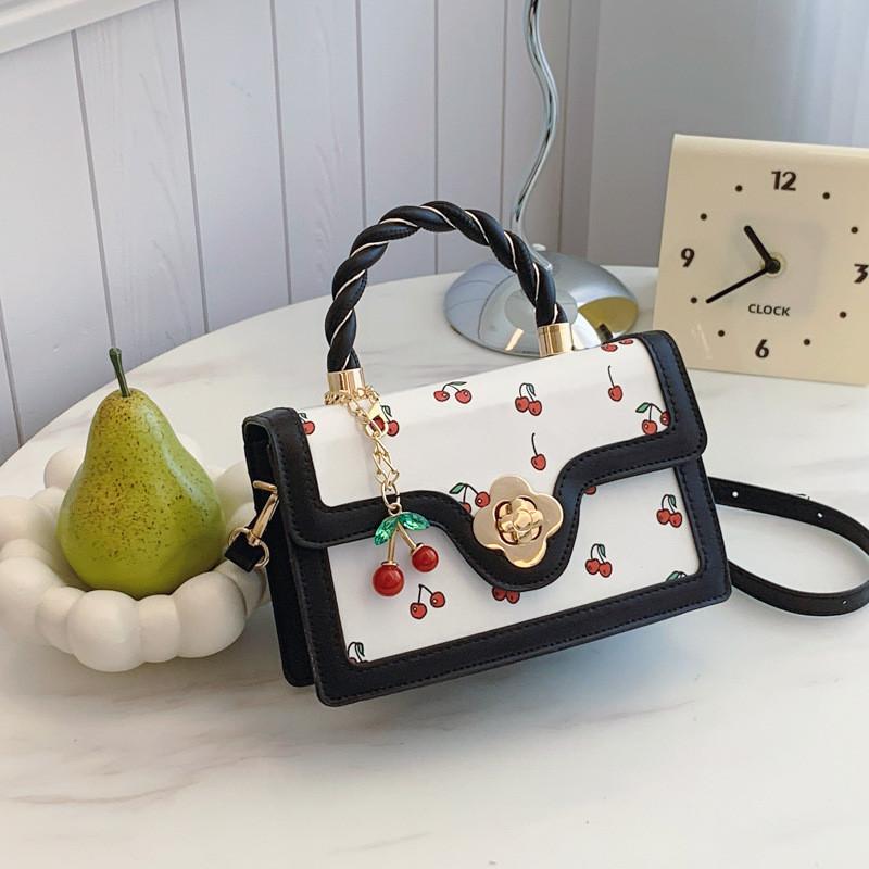 Fashionable New Style Crossbody Bag For Women With Chic Aesthetic In Black And Beige чёрный
Fashionable New Style Crossbody Bag For Women With Chic Aesthetic In Black And Beige чёрный