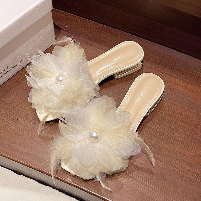French flower pearl feather cool slippers women s wear 2025 new summer fashion versatile thick heel high heel slippers 35 абрикосовый
French flower pearl feather cool slippers women s wear 2025 new summer fashion versatile thick heel high heel slippers 35 абрикосовый