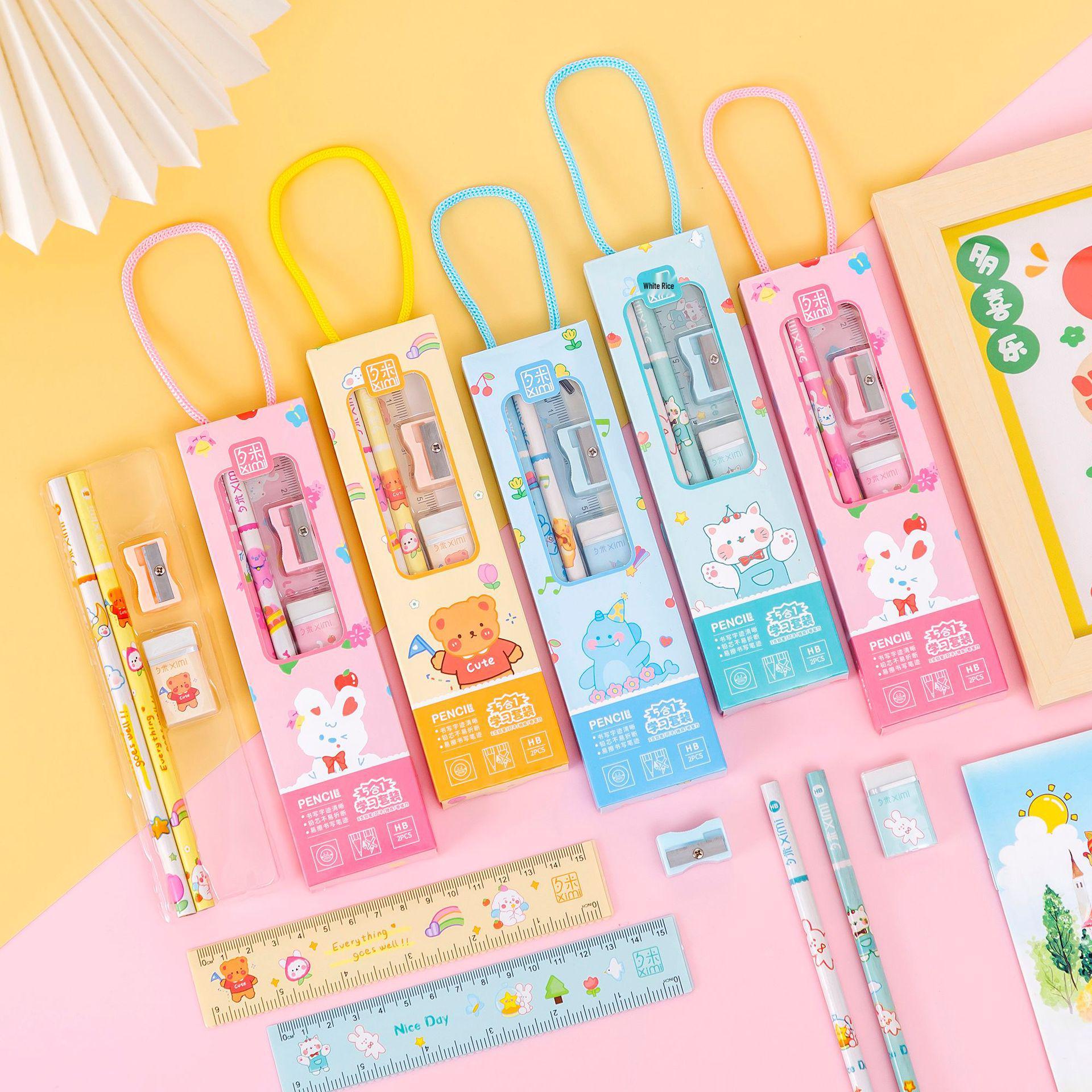 Creative Stationery Gift Box for Kids - Ideal for Birthdays, School Events, or Graduation Celebrations
Creative Stationery Gift Box for Kids - Ideal for Birthdays, School Events, or Graduation Celebrations