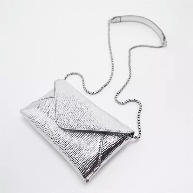 Fashion Y2K Envelope Mini Crossbody Bag Women Ladies Leather Texture Chain Shoulder Bag Ladies High End Luxury Design Purse Chic 17.5x11x2cm серебряный
Fashion Y2K Envelope Mini Crossbody Bag Women Ladies Leather Texture Chain Shoulder Bag Ladies High End Luxury Design Purse Chic 17.5x11x2cm серебряный