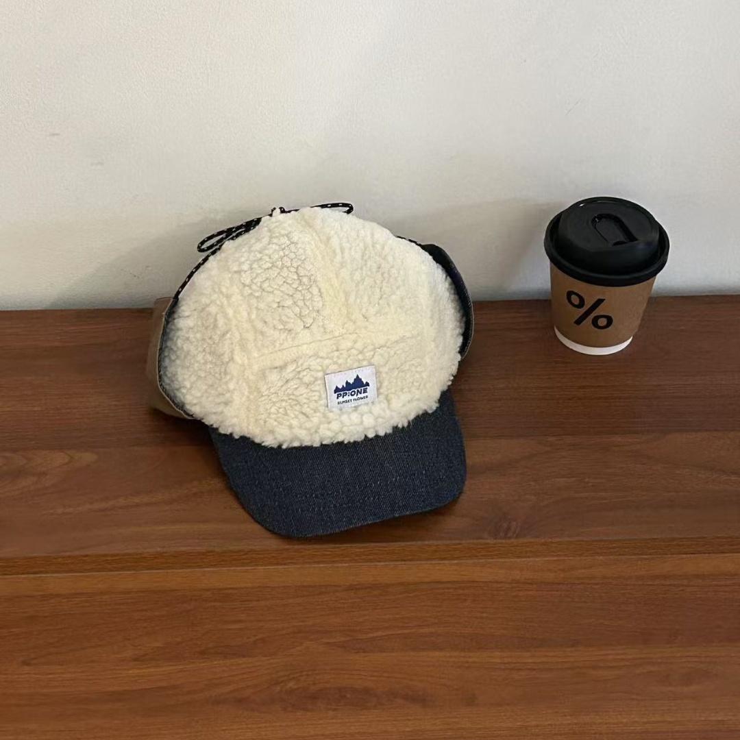 New 2024 Mountain Lamb Wool Thickened Warm Bomber Hats With Ear Protection Mütze Damen Gorros Invierno Niña Baseball Caps 56-58cm білий
New 2024 Mountain Lamb Wool Thickened Warm Bomber Hats With Ear Protection Mütze Damen Gorros Invierno Niña Baseball Caps 56-58cm білий