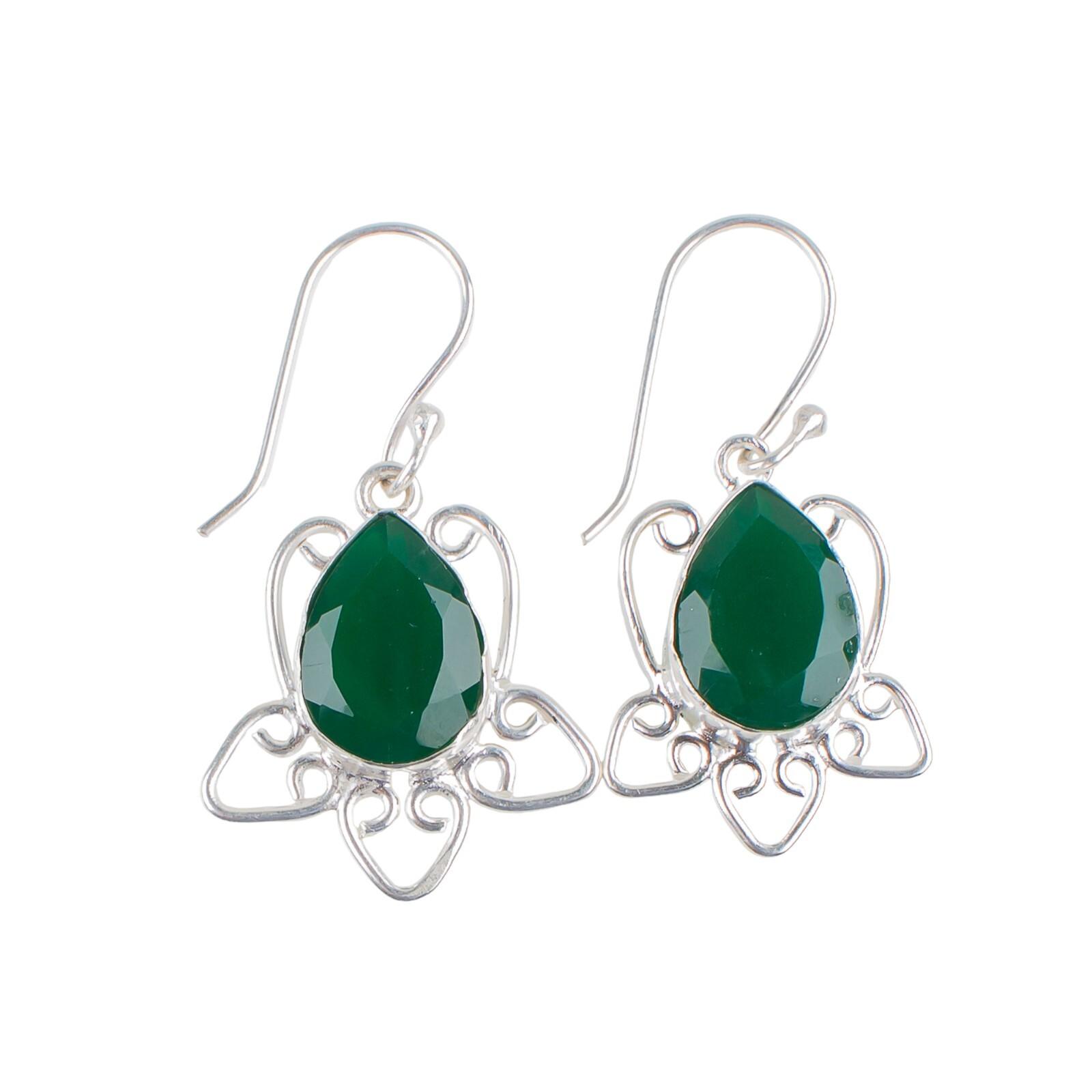 Green Onyx Faceted Gemstone 925 Sterling Silver Artisan Jewelry Earrings For Her EE-40-16
Green Onyx Faceted Gemstone 925 Sterling Silver Artisan Jewelry Earrings For Her EE-40-16