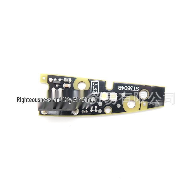 Black Plug White Light Angel Eye Eyebrow DRL Chip for BMW 5 Series F18 Headlights (2014-2017)
Black Plug White Light Angel Eye Eyebrow DRL Chip for BMW 5 Series F18 Headlights (2014-2017)