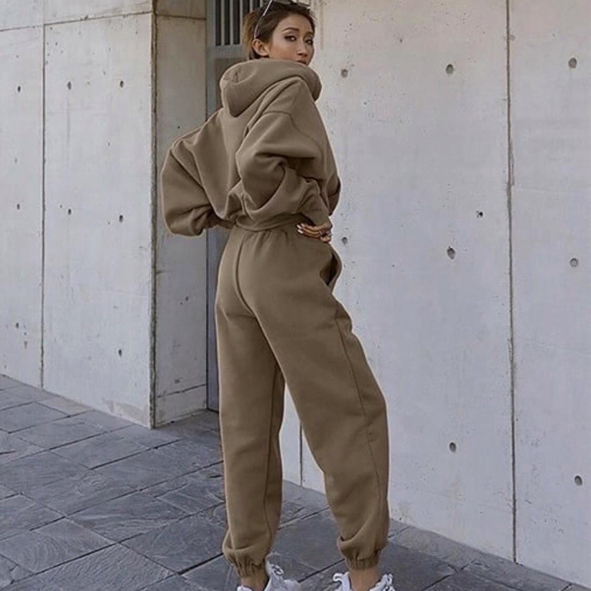 Women s Autumn & Winter Casual Sweatshirt Jacket Sports Suit - European & American Style Small
Women s Autumn & Winter Casual Sweatshirt Jacket Sports Suit - European & American Style Small