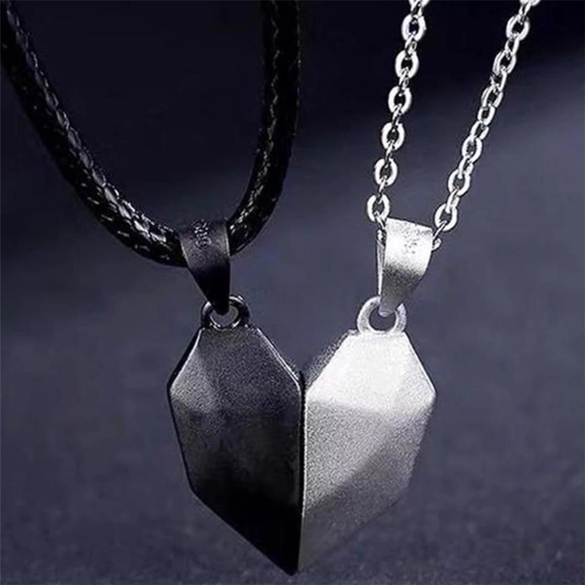 Cross-Border Couple Pendant Necklace Set - Wishing Stone Magnet, Black & White Peach Heart (Model N6056) белый
Cross-Border Couple Pendant Necklace Set - Wishing Stone Magnet, Black & White Peach Heart (Model N6056) белый