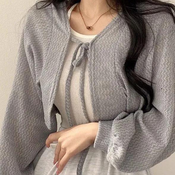 Female Summer Lightweight Long-Sleeve Cover-Up Casual Cropped Cardigan Sun Protection Top XXS
Female Summer Lightweight Long-Sleeve Cover-Up Casual Cropped Cardigan Sun Protection Top XXS