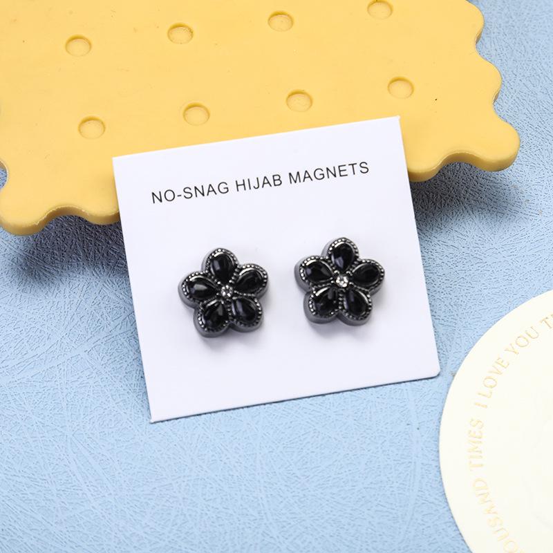 Rhinestone Multi-Hole Big Flower Brooch with Zircon for Wedding and Business Accessories
Rhinestone Multi-Hole Big Flower Brooch with Zircon for Wedding and Business Accessories