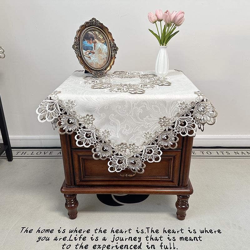 Высококачественный европейский кружевной ажурный чехол от пыли для столов и приборов 57*57cm Square
Высококачественный европейский кружевной ажурный чехол от пыли для столов и приборов 57*57cm Square