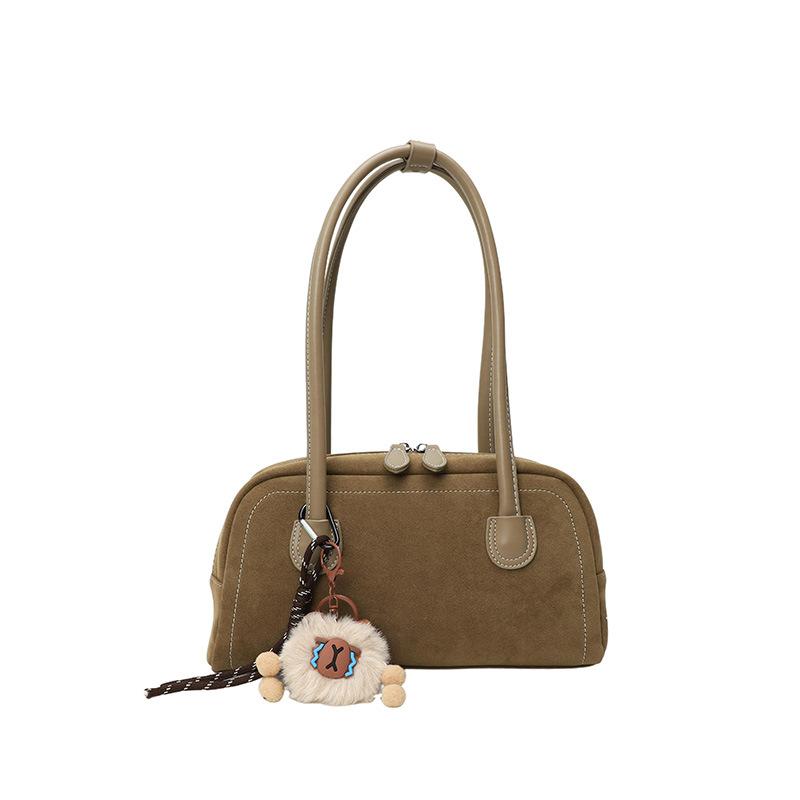 Retro baguette bag 2025 autumn new simple pillow bag underarm bag women s fashion casual shoulder bag No pendant
Retro baguette bag 2025 autumn new simple pillow bag underarm bag women s fashion casual shoulder bag No pendant