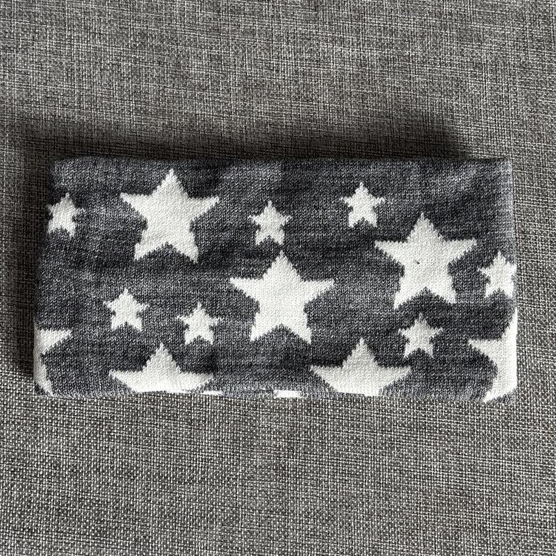 Спортивная повязка на голову в корейском стиле с гипсофилой: Напульсник для тенниса, баскетбола и бега
Спортивная повязка на голову в корейском стиле с гипсофилой: Напульсник для тенниса, баскетбола и бега