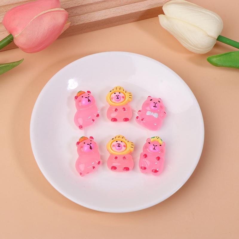 6 шт. милые светящиеся миниатюры капибары из смолы светятся ночью фея садовое украшение своими руками орнамент фигурки украшение стола розовый
6 шт. милые светящиеся миниатюры капибары из смолы светятся ночью фея садовое украшение своими руками орнамент фигурки украшение стола розовый