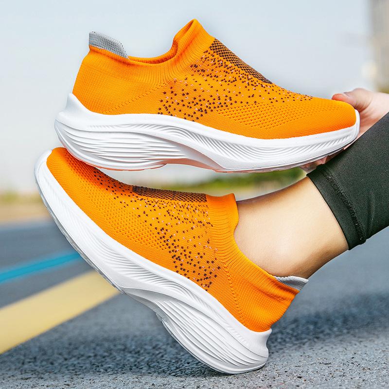 Spring and Autumn New Casual Sleeve Women s Shoes Breathable Flying Weaving Sneakers Women s Lightweight Thick-soled Versatile Couple Running Shoes 36 помаранчевий
Spring and Autumn New Casual Sleeve Women s Shoes Breathable Flying Weaving Sneakers Women s Lightweight Thick-soled Versatile Couple Running Shoes 36 помаранчевий