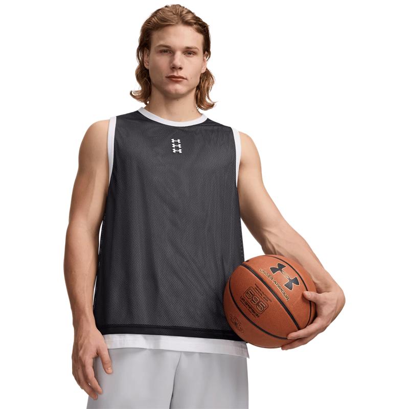 Мужская легкая тренировочная майка Under Armour Hoops 695 XXL
Мужская легкая тренировочная майка Under Armour Hoops 695 XXL