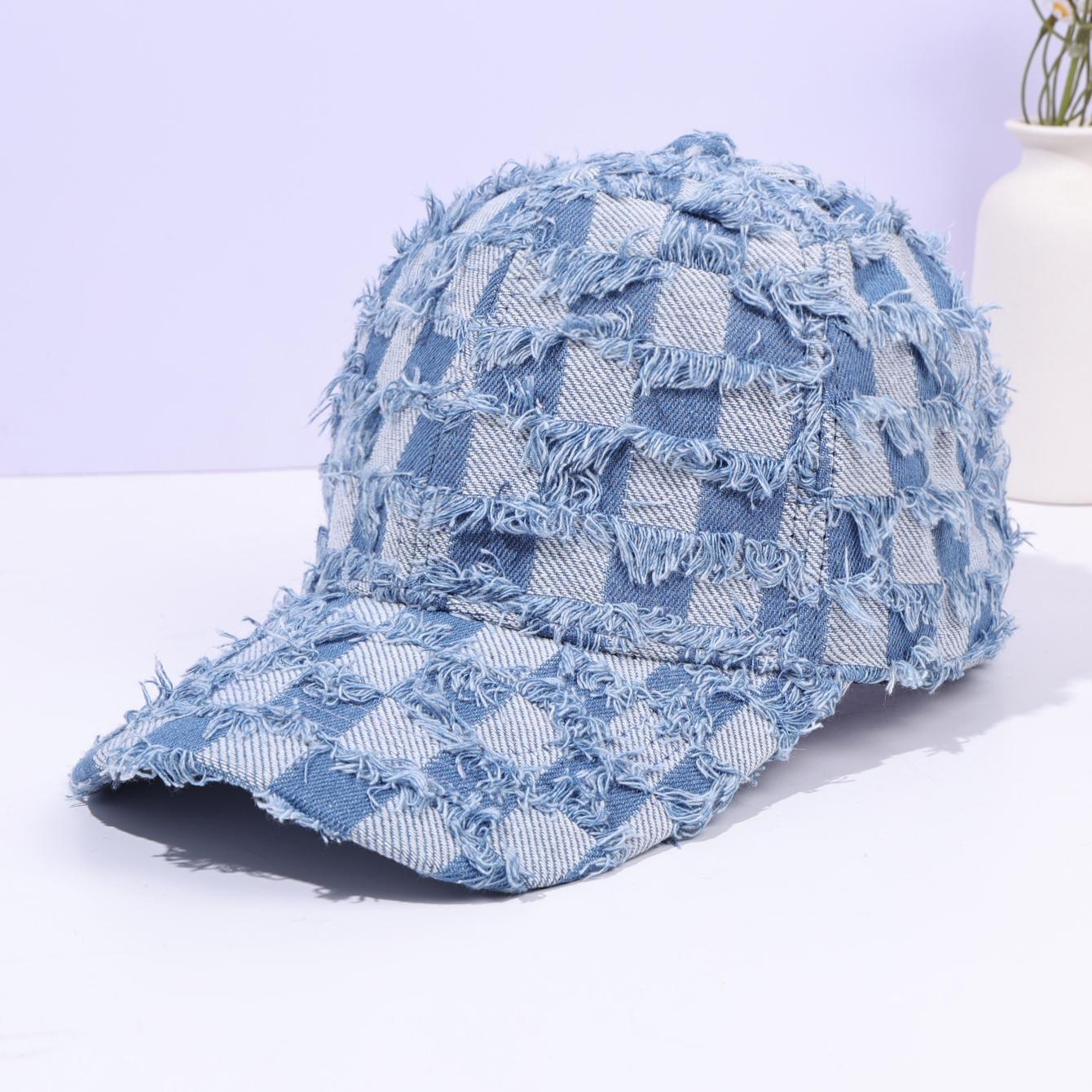 Unisex fringed checkered denim baseball cap with fashionable street shading and casual duckbill cap Adjustable світло-синій колір
Unisex fringed checkered denim baseball cap with fashionable street shading and casual duckbill cap Adjustable світло-синій колір