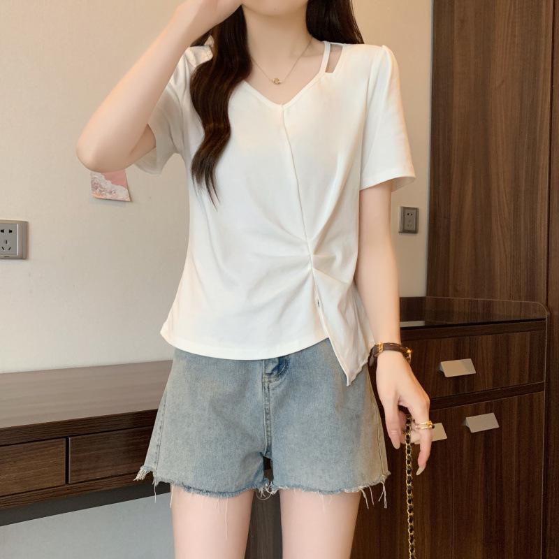 Summer 2026 Plus Size Women’s Irregular Shoulder Short Sleeve V-Neck Hollow T-Shirt Medium
Summer 2026 Plus Size Women’s Irregular Shoulder Short Sleeve V-Neck Hollow T-Shirt Medium