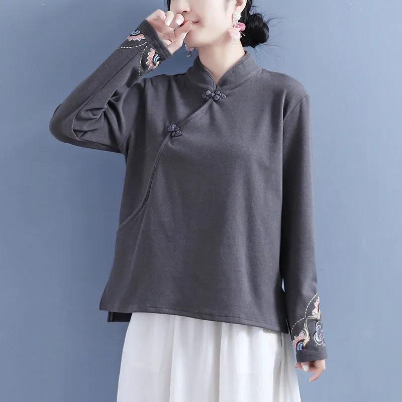 German velvet solid color national style stand-up collar bottoming shirt women s spring and autumn new buckle long-sleeved embroidered T slim-fit top M сірий колір
German velvet solid color national style stand-up collar bottoming shirt women s spring and autumn new buckle long-sleeved embroidered T slim-fit top M сірий колір