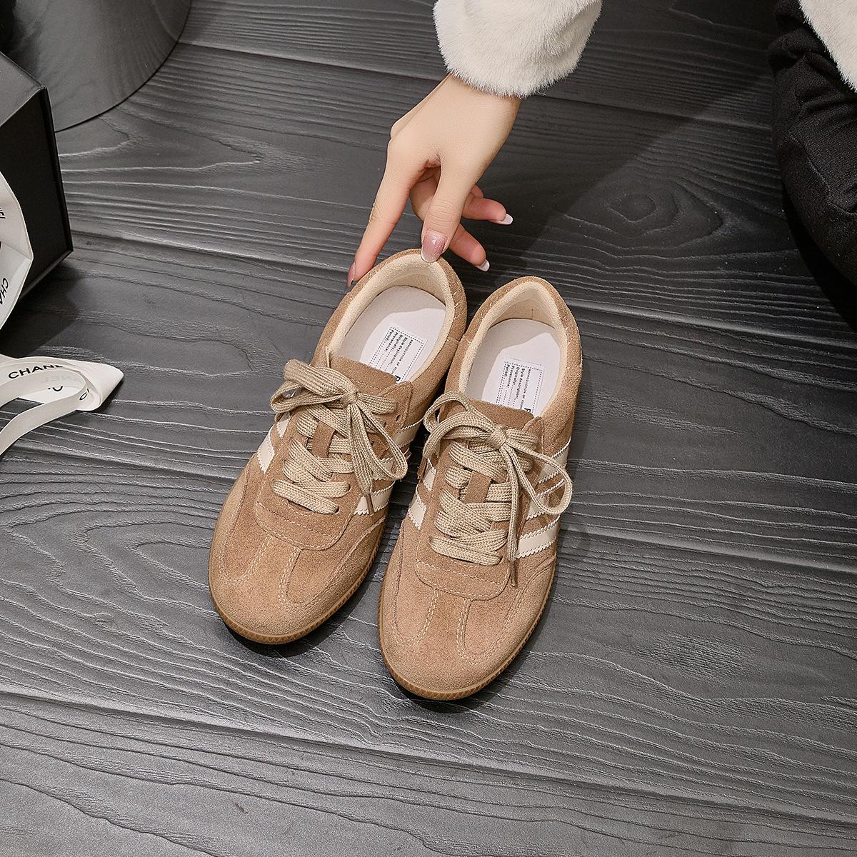 Женские кроссовки для тренировок из натуральной кожи, из коровьей кожи, весенне-осенние, на плоской подошве, кроссовки Forrest Gump, ретро в стиле Майяр, универсальные, нишевые, спортивные и повседневные 40
Женские кроссовки для тренировок из натуральной кожи, из коровьей кожи, весенне-осенние, на плоской подошве, кроссовки Forrest Gump, ретро в стиле Майяр, универсальные, нишевые, спортивные и повседневные 40