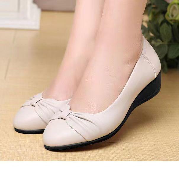 Mid-Heel Bow Leather Shoes: Stylish, Versatile, and Comfortable, Ideal for Outdoor Wear. 35 бежевый
Mid-Heel Bow Leather Shoes: Stylish, Versatile, and Comfortable, Ideal for Outdoor Wear. 35 бежевый