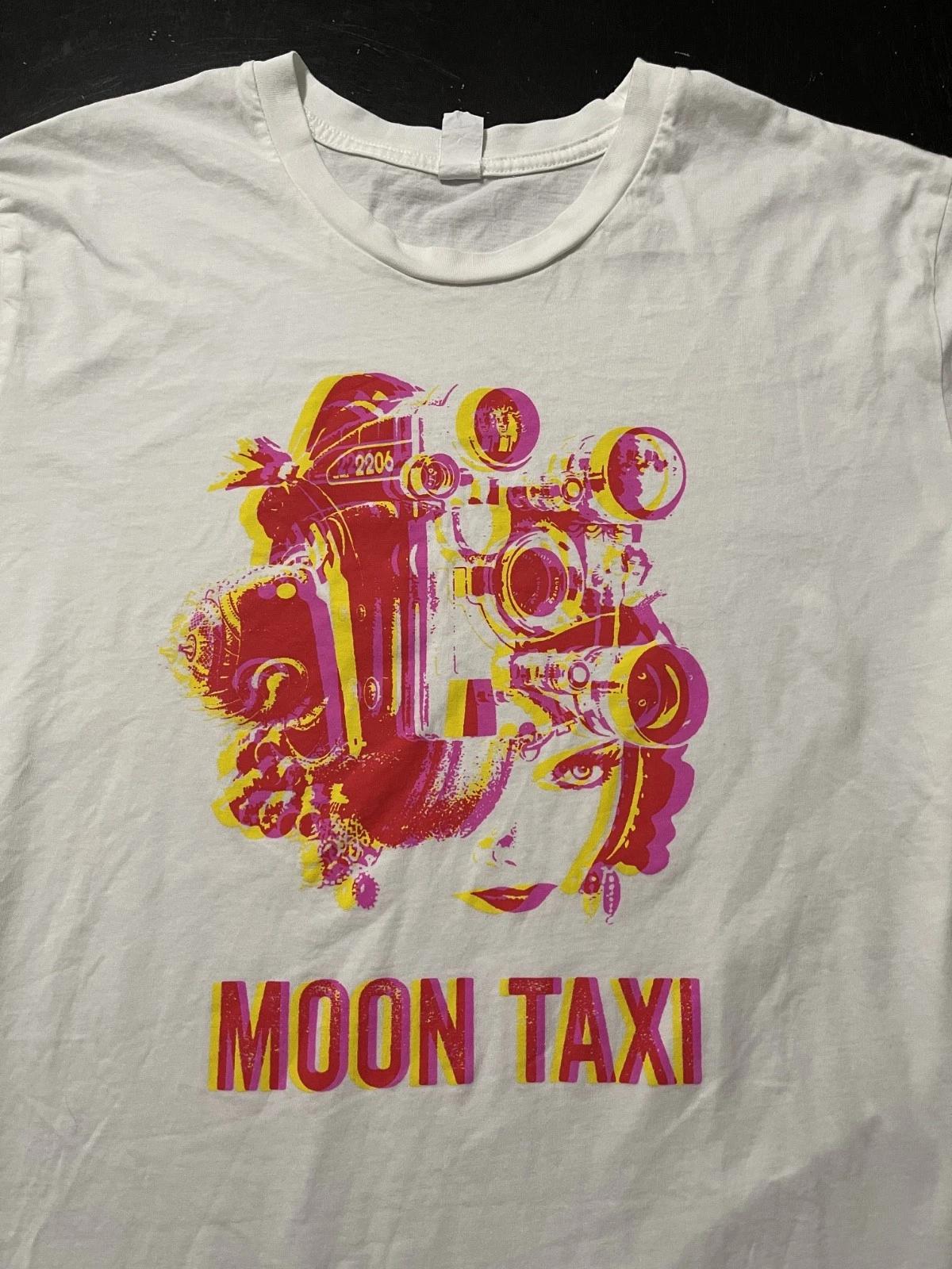 Moon Taxi Jam Band Music T-Shirt, Size: Large 4XL
Moon Taxi Jam Band Music T-Shirt, Size: Large 4XL