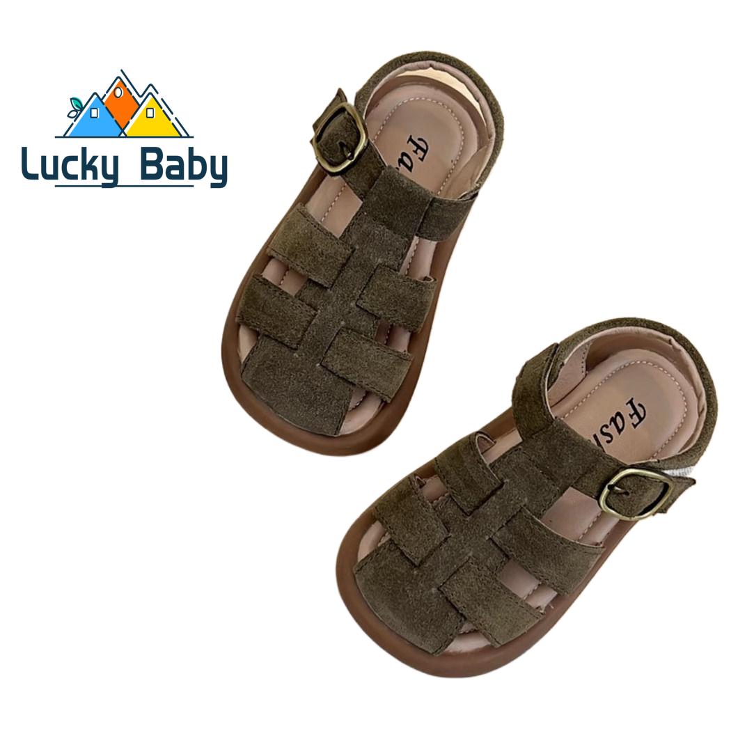 Children s woven hollowed out retro British style Western style anti slip soft sole beach sandals boys girls Comfortable 24
Children s woven hollowed out retro British style Western style anti slip soft sole beach sandals boys girls Comfortable 24