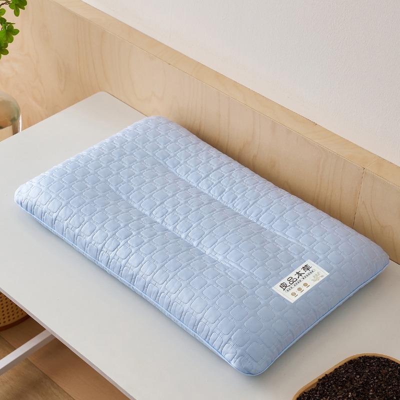 Solid color buckwheat pillow to protect the cervical spine and help sleep Materia Medica buckwheat pillow for home use 20x40cm 1pcs синій
Solid color buckwheat pillow to protect the cervical spine and help sleep Materia Medica buckwheat pillow for home use 20x40cm 1pcs синій