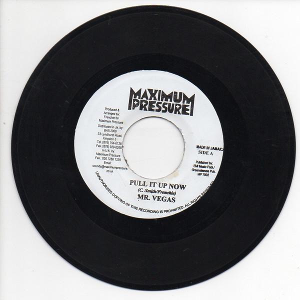 7-дюймовая запись MR. VEGAS - Pull It Up Now MP7002 Максимальное Давление 2002 Ямайский Регги, Ска и Даб Б/У
7-дюймовая запись MR. VEGAS - Pull It Up Now MP7002 Максимальное Давление 2002 Ямайский Регги, Ска и Даб Б/У