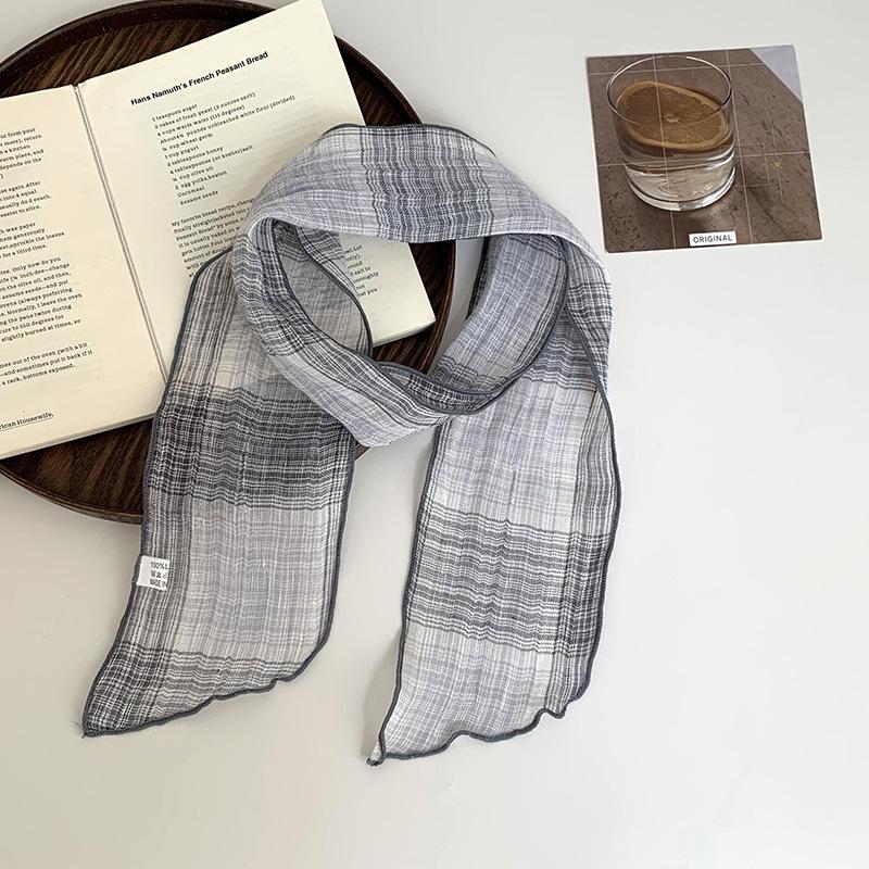 Silk scarf long strip high sense spring and summer new striped retro versatile decoration breathable small scarf neck scarf scarf
Silk scarf long strip high sense spring and summer new striped retro versatile decoration breathable small scarf neck scarf scarf