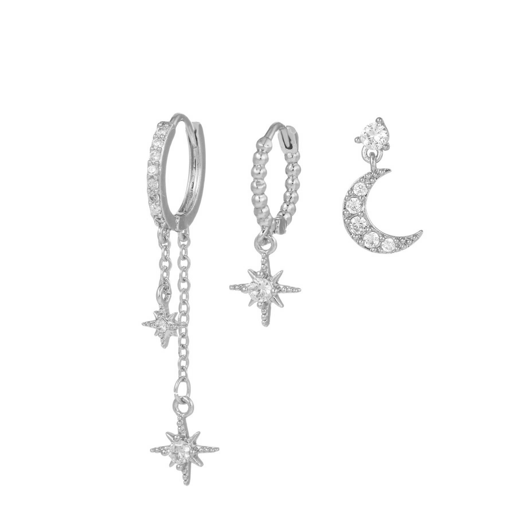 Набір сережок з цирконами з китицями у вигляді зірок і місяців
Набір сережок з цирконами з китицями у вигляді зірок і місяців