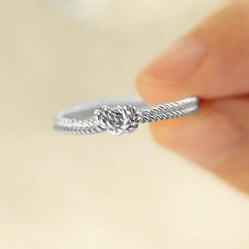 CAOSHI Fashion Knot Finger Ring Lady Chic Two Tone Style Jewelry Low-key Trendy Female Versatile Accessories for Daily Wear 5
CAOSHI Fashion Knot Finger Ring Lady Chic Two Tone Style Jewelry Low-key Trendy Female Versatile Accessories for Daily Wear 5