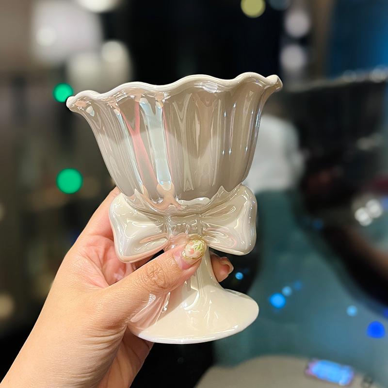 A High Level of Appearance for Girls Pearl Glaze Bow Ice Cream Ceramic Highball Cup Creative Design Sense Household Drinking Cup 180ml
A High Level of Appearance for Girls Pearl Glaze Bow Ice Cream Ceramic Highball Cup Creative Design Sense Household Drinking Cup 180ml
