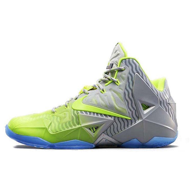 Мужские кроссовки Nike LeBron 11 Maison du LeBron Серые с металлическим блеском Volt-Ice 683252-074
Мужские кроссовки Nike LeBron 11 Maison du LeBron Серые с металлическим блеском Volt-Ice 683252-074