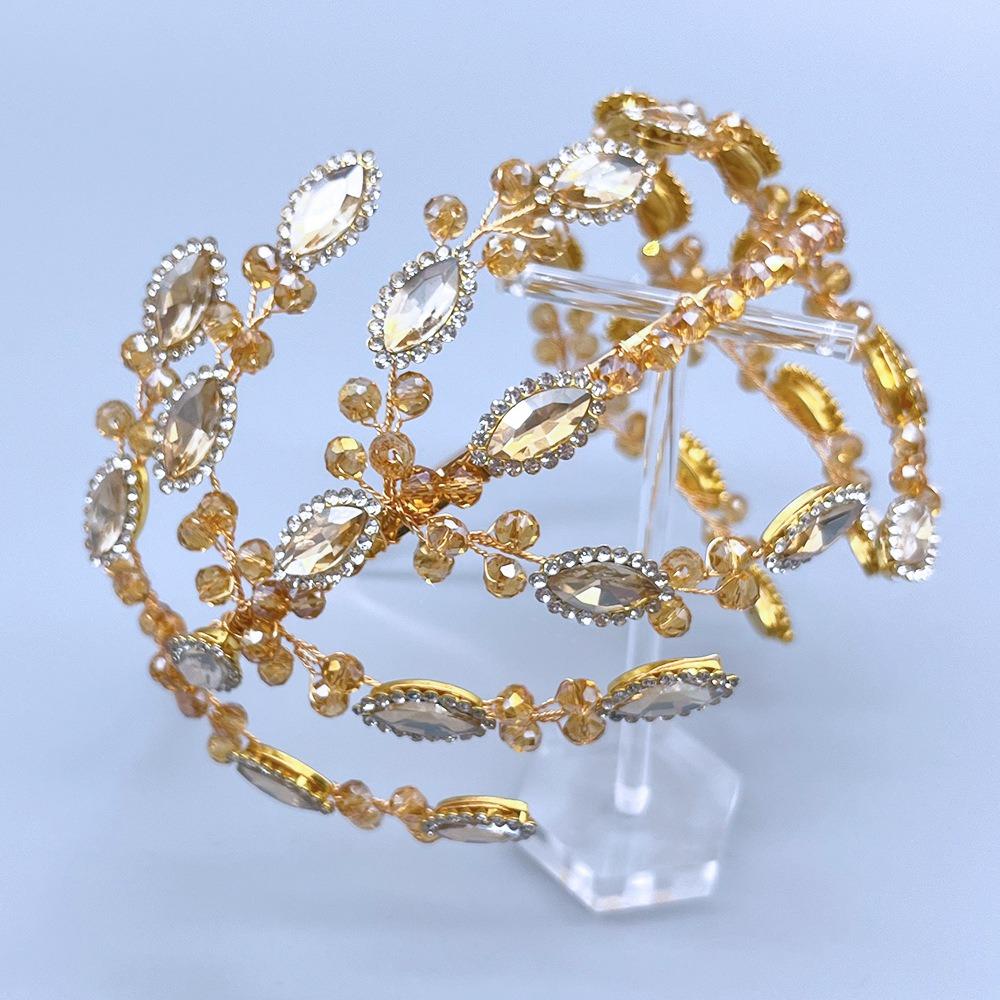 Beaded Red Bridal Head Hoop Crystal Wedding Hairband Bride Tiaras and Crown Women Headpiece
Beaded Red Bridal Head Hoop Crystal Wedding Hairband Bride Tiaras and Crown Women Headpiece
