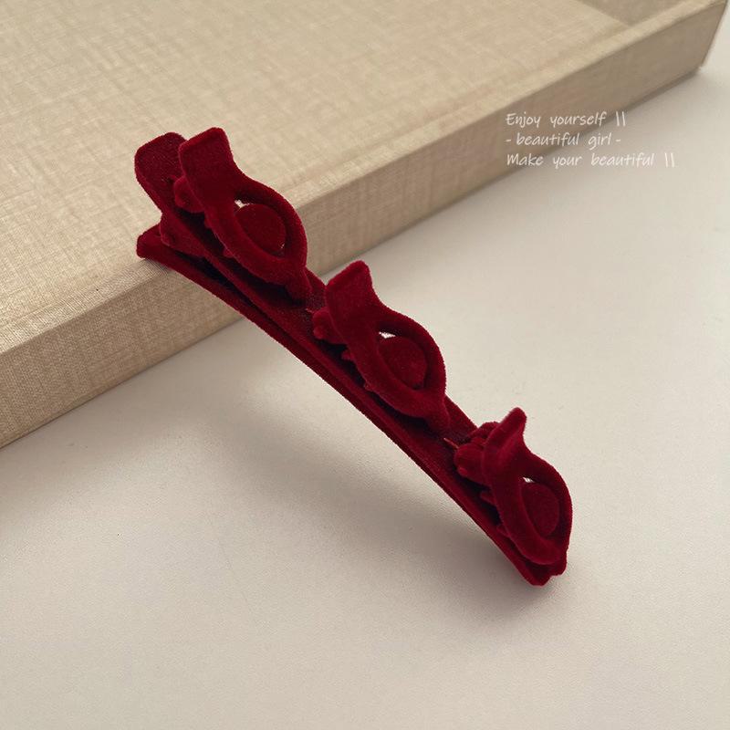 Flocking Braided Hairpin: Stylish Clip for Bangs & Sides, Solid Color for Kids & Adults F1233 красный
Flocking Braided Hairpin: Stylish Clip for Bangs & Sides, Solid Color for Kids & Adults F1233 красный