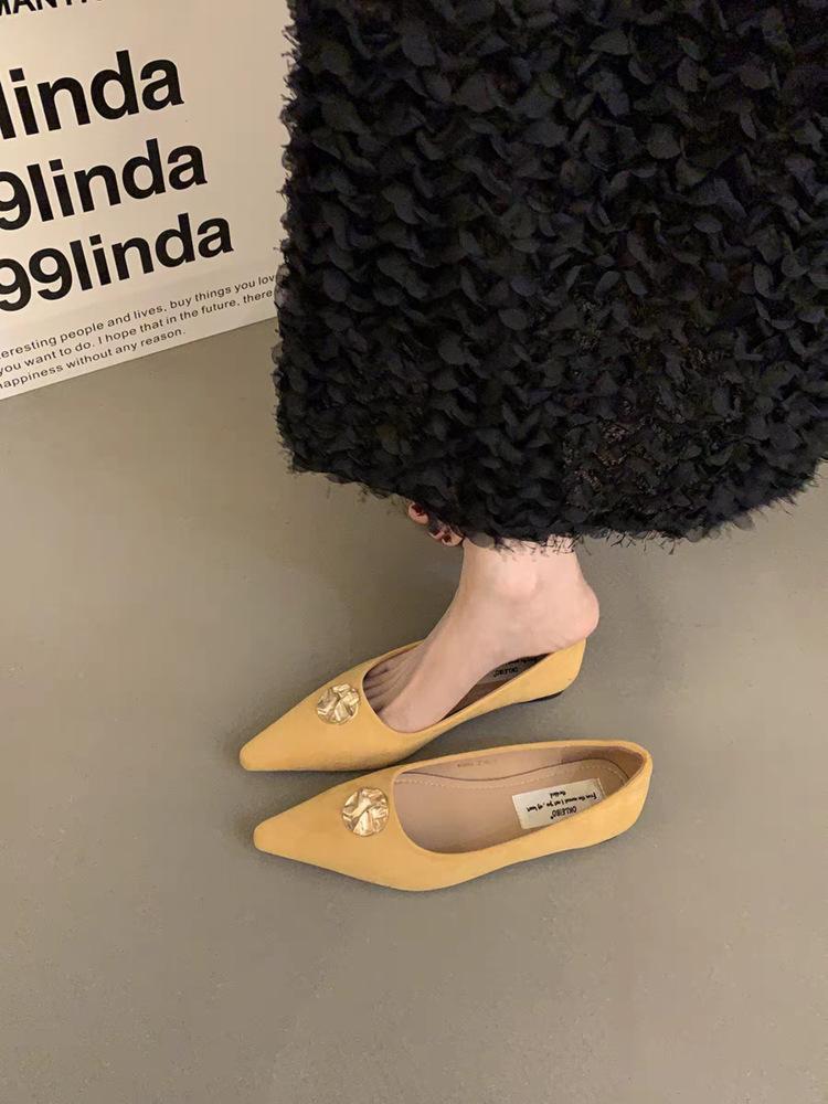 Korean version of design temperament single shoes flat shoes one pedal commuter shoes early autumn new French women s shoes black shoes 35
Korean version of design temperament single shoes flat shoes one pedal commuter shoes early autumn new French women s shoes black shoes 35