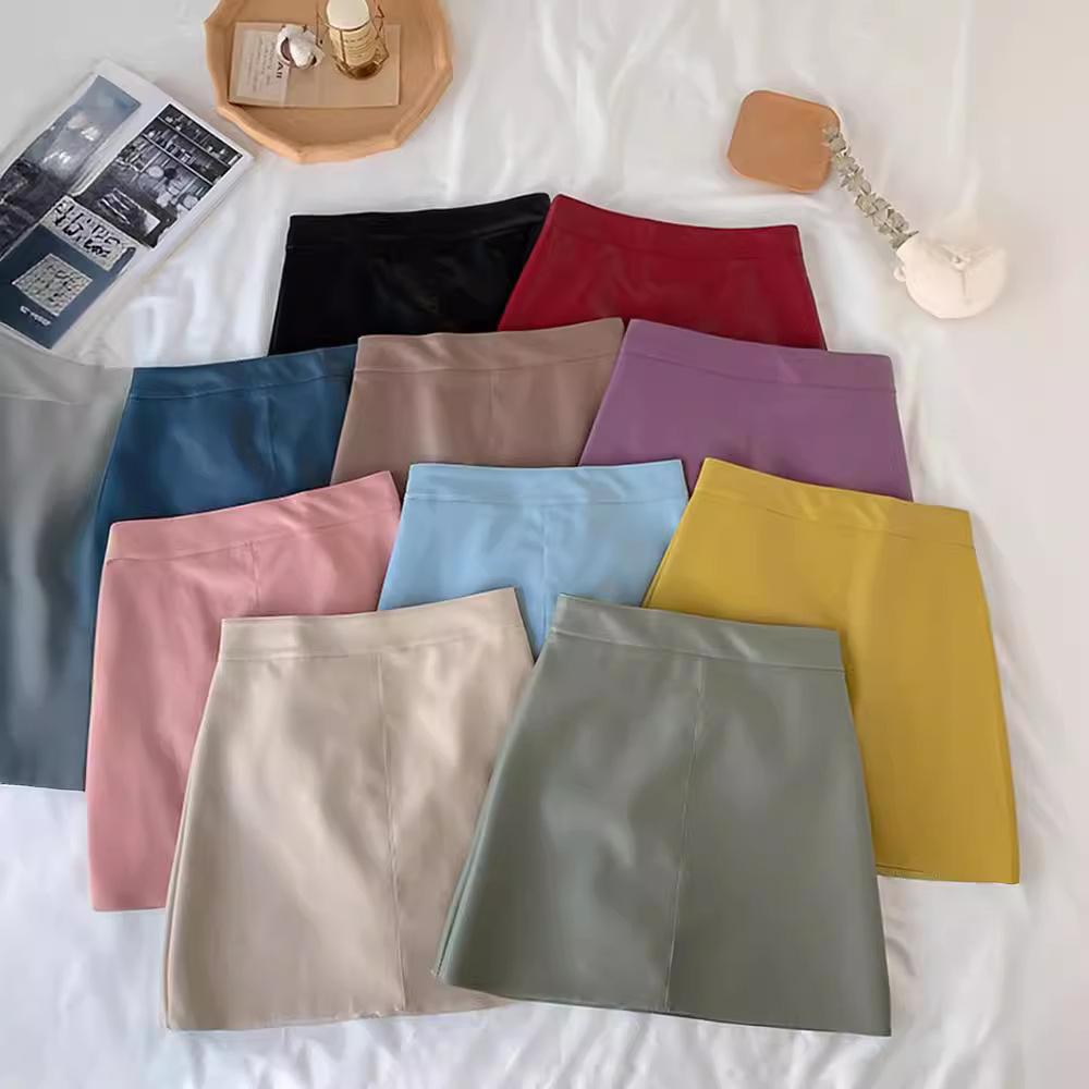 High Waist Black PU Leather A-Line Mini Skirt for Women - Autumn/Winter Fashion M
High Waist Black PU Leather A-Line Mini Skirt for Women - Autumn/Winter Fashion M