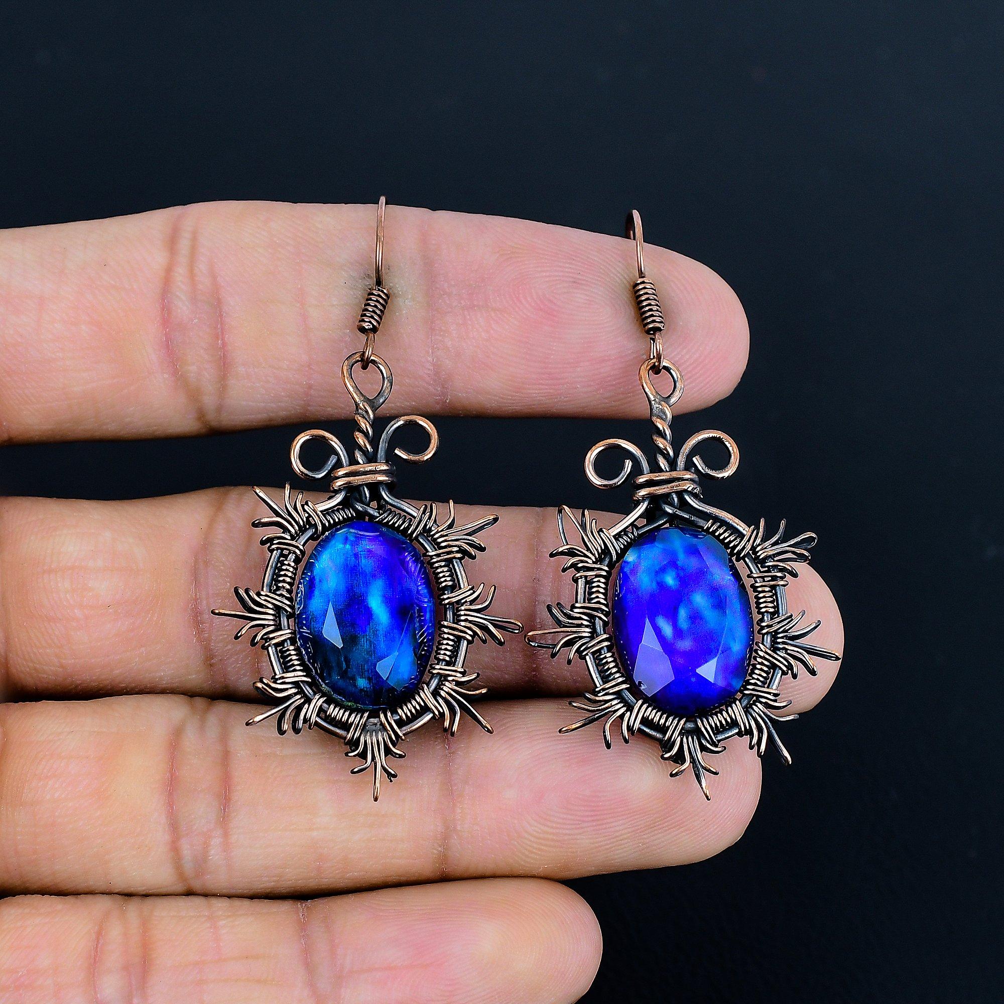 Серьги с аммолитом, Ювелирные изделия из драгоценных камней, Серьги ручной работы, обернутые медной проволокой 999 пробы, Ювелирные изделия новейшего дизайна 2.36 Inches синий
Серьги с аммолитом, Ювелирные изделия из драгоценных камней, Серьги ручной работы, обернутые медной проволокой 999 пробы, Ювелирные изделия новейшего дизайна 2.36 Inches синий