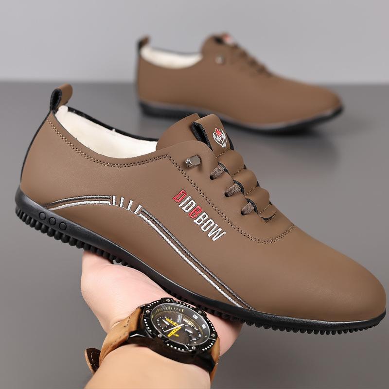 Summer leather shoes soft leather men s shoes soft sole men s business casual shoes one pedal lightweight beanie shoes velvet cotton shoes 38
Summer leather shoes soft leather men s shoes soft sole men s business casual shoes one pedal lightweight beanie shoes velvet cotton shoes 38