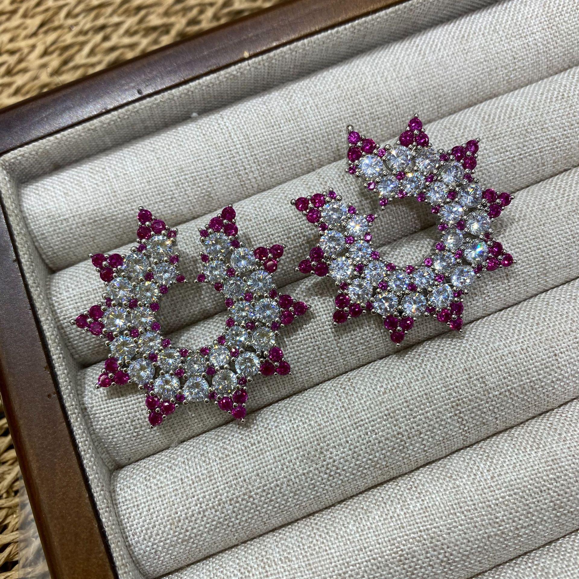 Fashion Medieval Vintage Jewelry Retro Symmetrical Flower Stud Earrings Honggang Jade Temperament Stud Earrings Women
Fashion Medieval Vintage Jewelry Retro Symmetrical Flower Stud Earrings Honggang Jade Temperament Stud Earrings Women