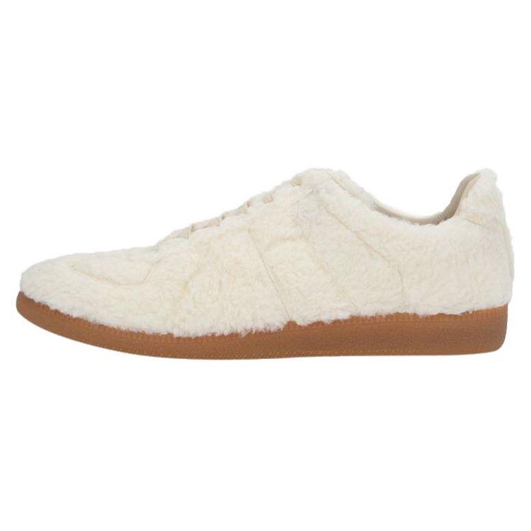 Maison Margiela Shearling Replica Light Ecru мужские кроссовки белые S57WS0410-P4355-T1013
Maison Margiela Shearling Replica Light Ecru мужские кроссовки белые S57WS0410-P4355-T1013