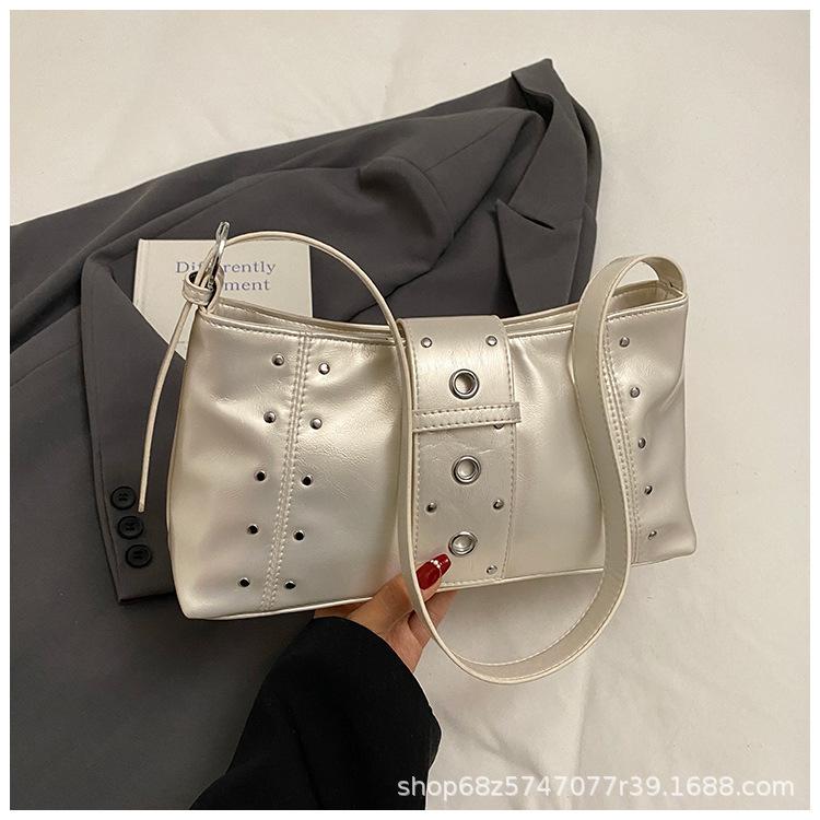 Niche premium texture rivet bag women s 2025 summer new niche design shoulder bag design small square bag білий
Niche premium texture rivet bag women s 2025 summer new niche design shoulder bag design small square bag білий