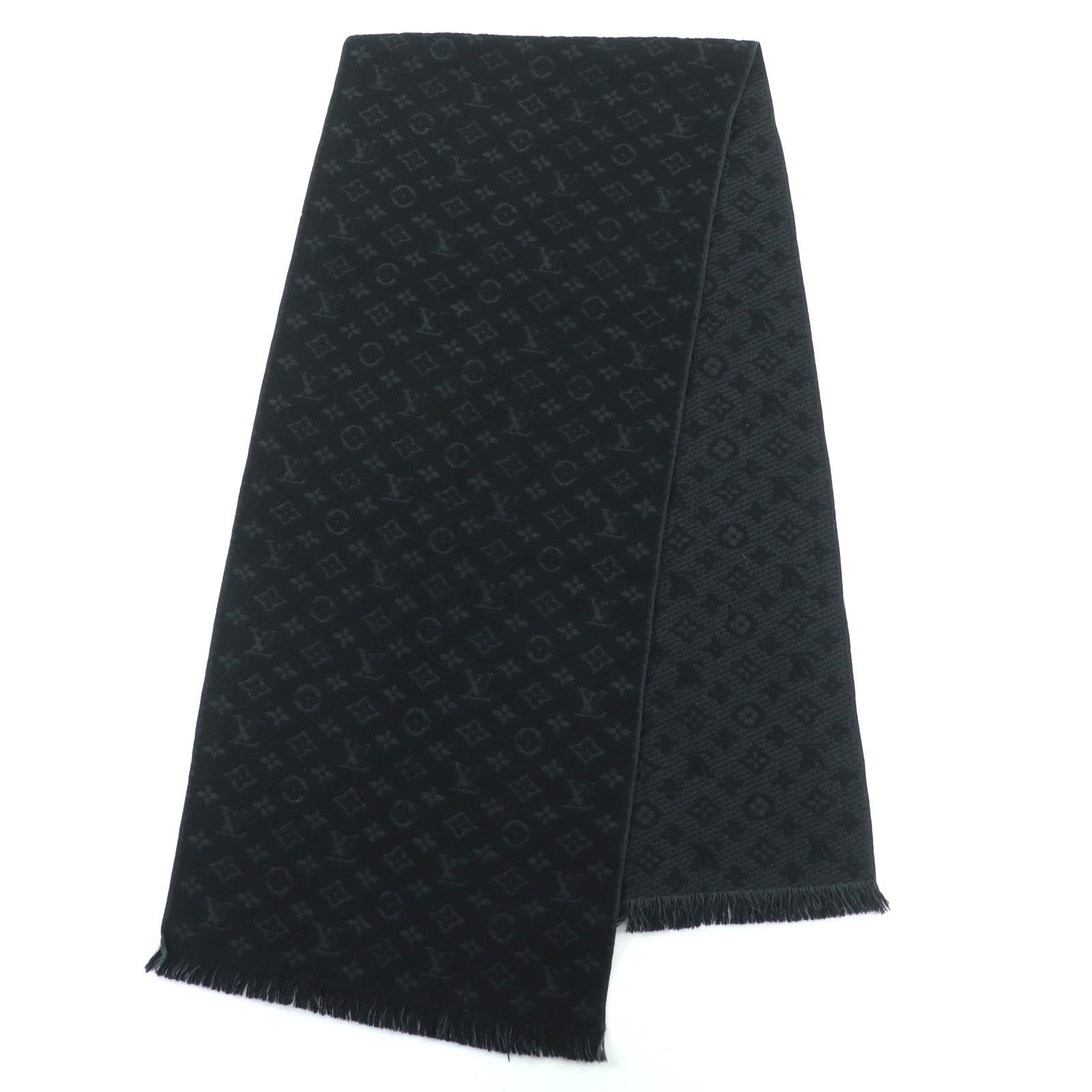 Чудовий шарф LOUIS VUITTON Monogram Classic чорна вовна чоловічий M70520 Вживаний
Чудовий шарф LOUIS VUITTON Monogram Classic чорна вовна чоловічий M70520 Вживаний