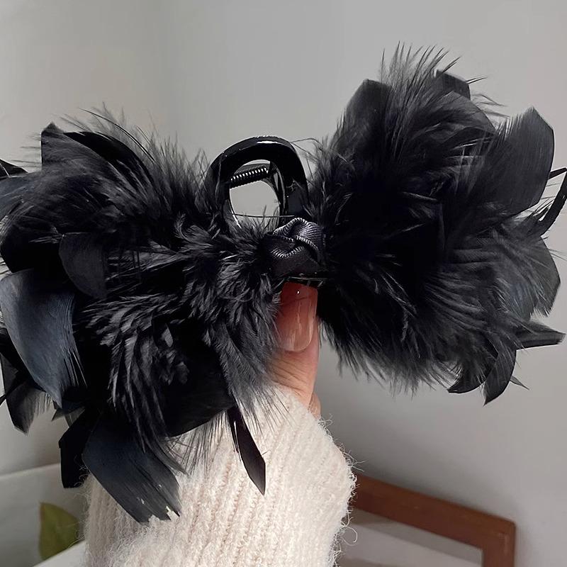 Temperament Feather Fairy Pan Hair Black Noble Elegant Large Small Unique Clip Back Of Head Thousand Autumn Winter чёрный
Temperament Feather Fairy Pan Hair Black Noble Elegant Large Small Unique Clip Back Of Head Thousand Autumn Winter чёрный
