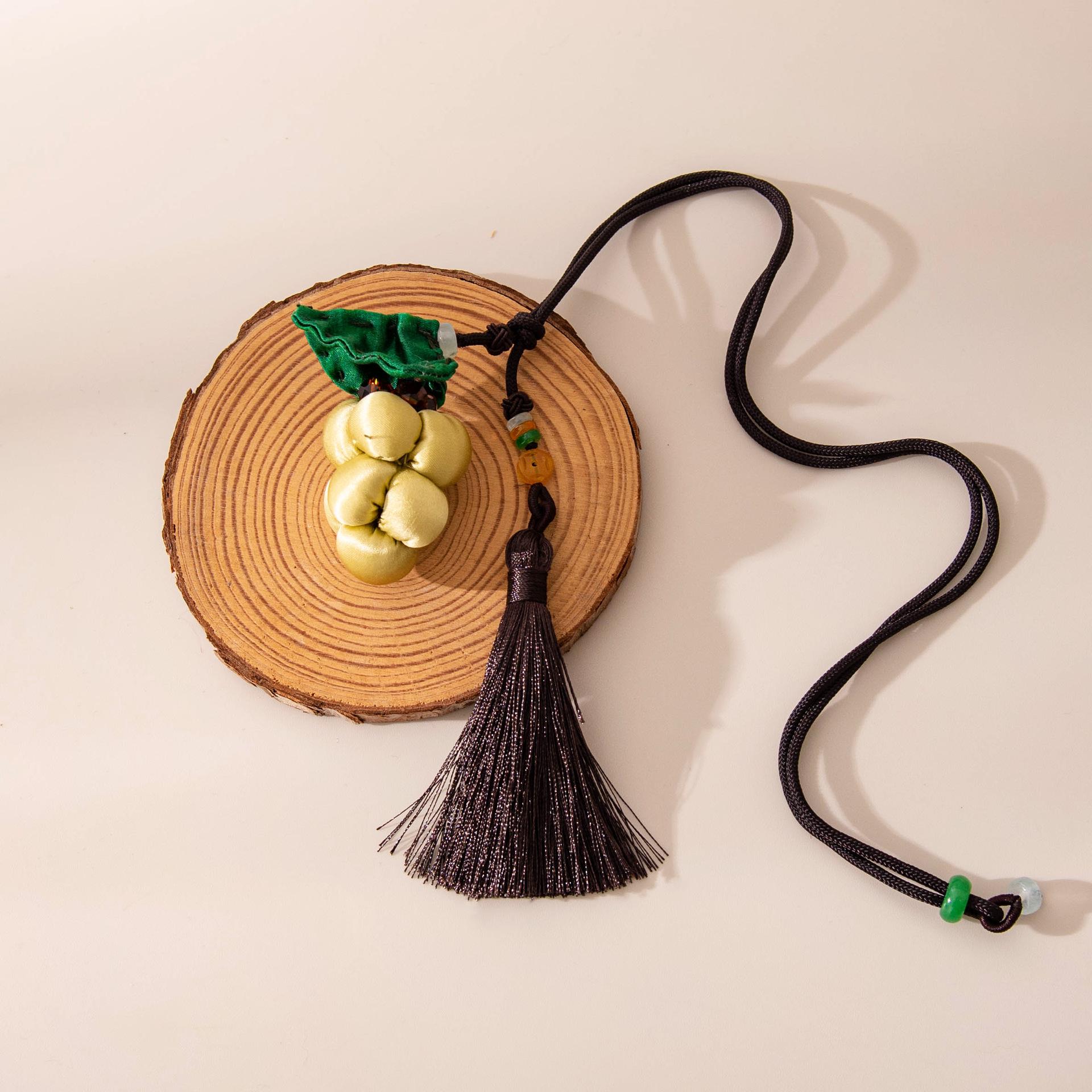 Handmade Three-Dimensional Mulberry Silk Grape Pendant Necklace - Jewelry & Clothing Accessories
Handmade Three-Dimensional Mulberry Silk Grape Pendant Necklace - Jewelry & Clothing Accessories
