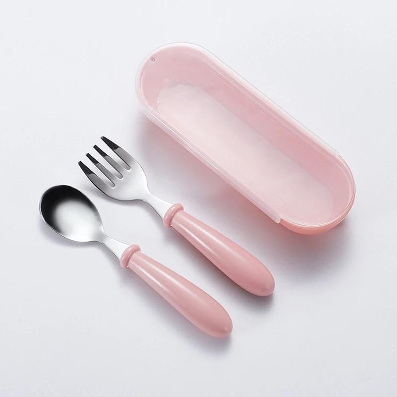 Customizable 3-Piece Children s Dining Set Spoon Fork Storage Box Portable Kids Tableware Kit розовый
Customizable 3-Piece Children s Dining Set Spoon Fork Storage Box Portable Kids Tableware Kit розовый
