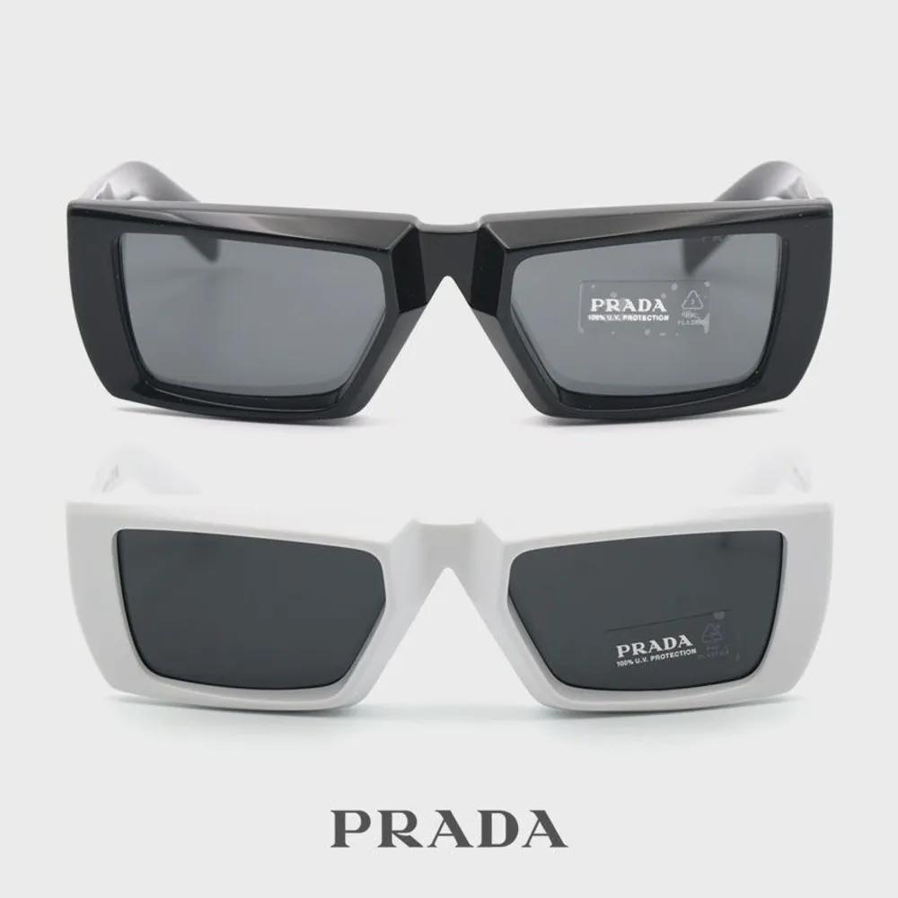 Prada Sunglasses SPR24Y SPR24Y 461-5S0
Prada Sunglasses SPR24Y SPR24Y 461-5S0