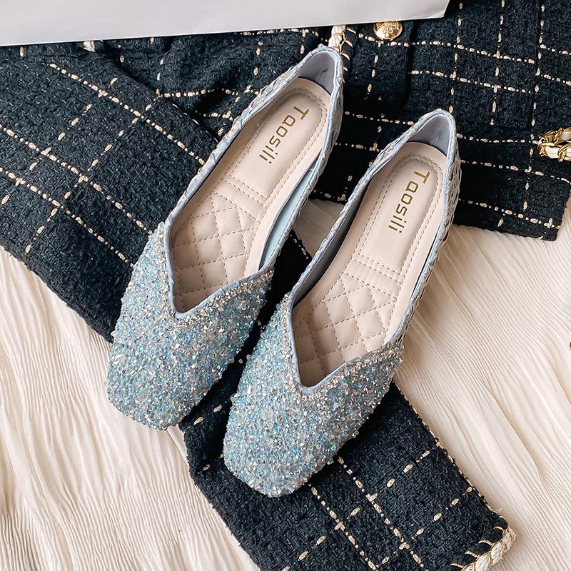 Square head single shoes women s flat bottom shallow mouth versatile new spring and autumn Doudou shoes ladyshoes large size women s shoes one 33 слонова кістка
Square head single shoes women s flat bottom shallow mouth versatile new spring and autumn Doudou shoes ladyshoes large size women s shoes one 33 слонова кістка